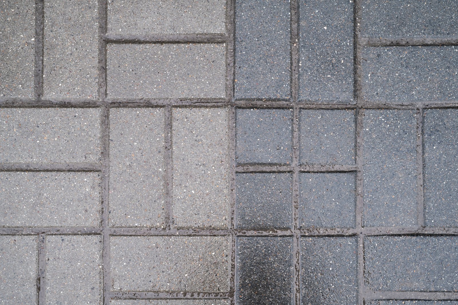 Application de scellant pavé uni Rive-Sud sur terrasse résidentielle